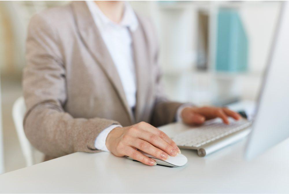 ERPとAIの融合で業務効率化を実現できる？活用メリットや事例も解説