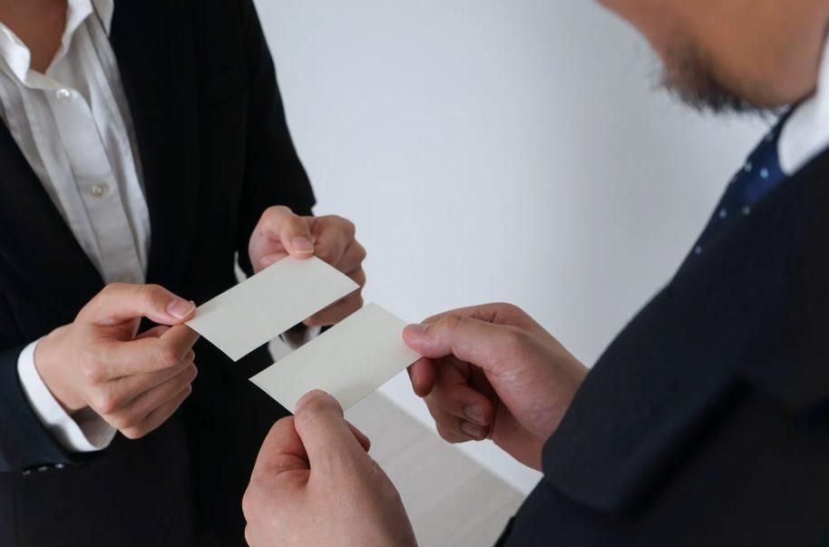 【2026年最新】エクセルでの名刺管理方法とAI×SFAの「入力ゼロ」戦略