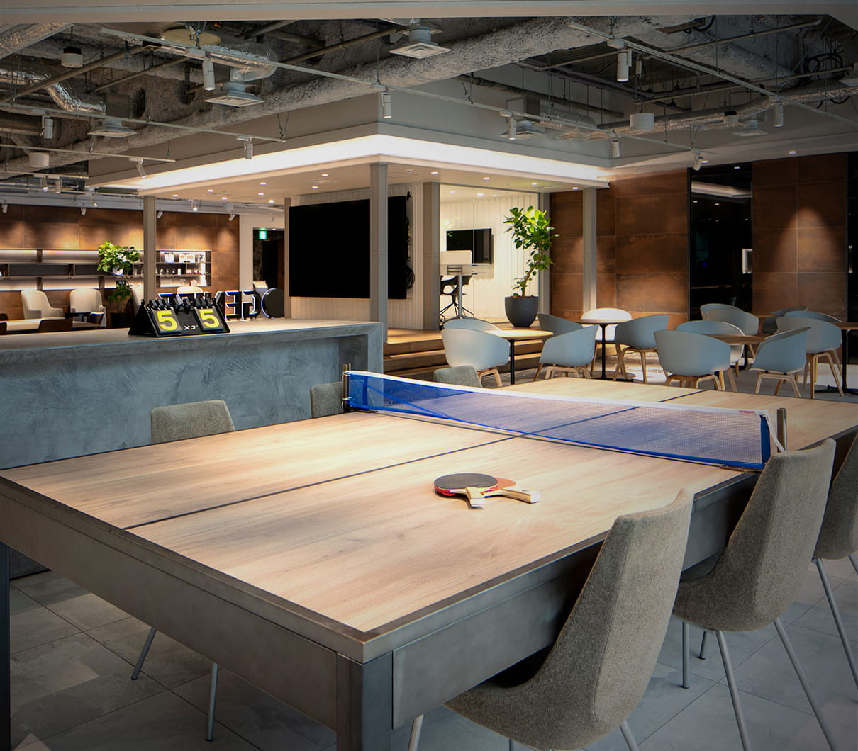The long table